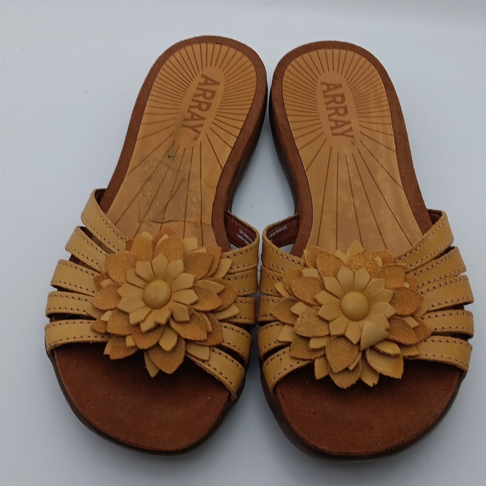 FLOWER 🌼 SANDALS